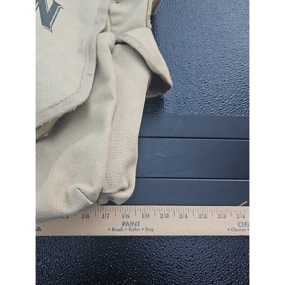 We Love Fine Dungeons & Dragons Dragon Master's Roleplaying Academy Messenger Ba - Picture 13 of 15